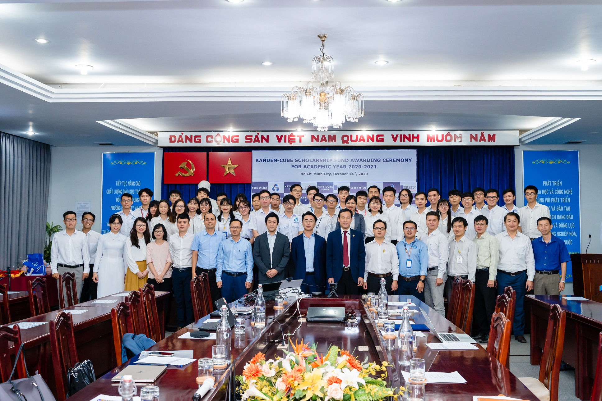 Lễ trao học bổng “KSYS – CUBE FUND” tại Trường Đại học Bách Khoa TP. Hồ Chí Minh tháng 10 năm 2020